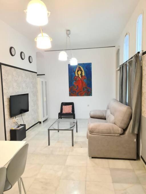 C Palacio Parking Segun Disponibilidad 塞维利亚 外观 照片